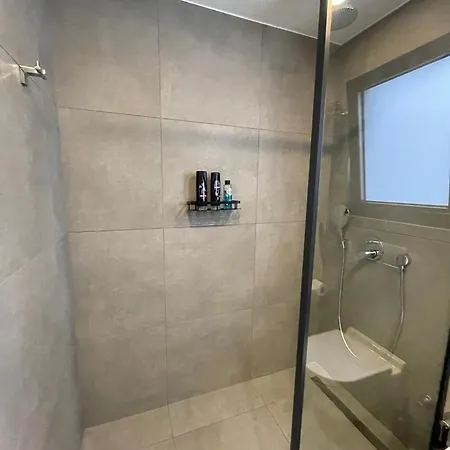 Charming 2 Bedroom Garden Getaway Kyrenia (Northern Cyprus)